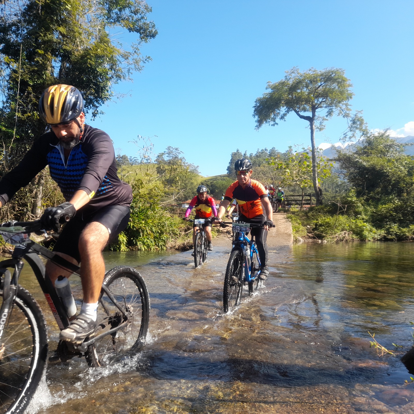 Cicloturismo no Brasil - eventos de ciclismo e pedais em estrada